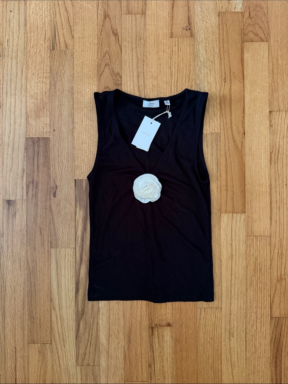 Aritzia rose top